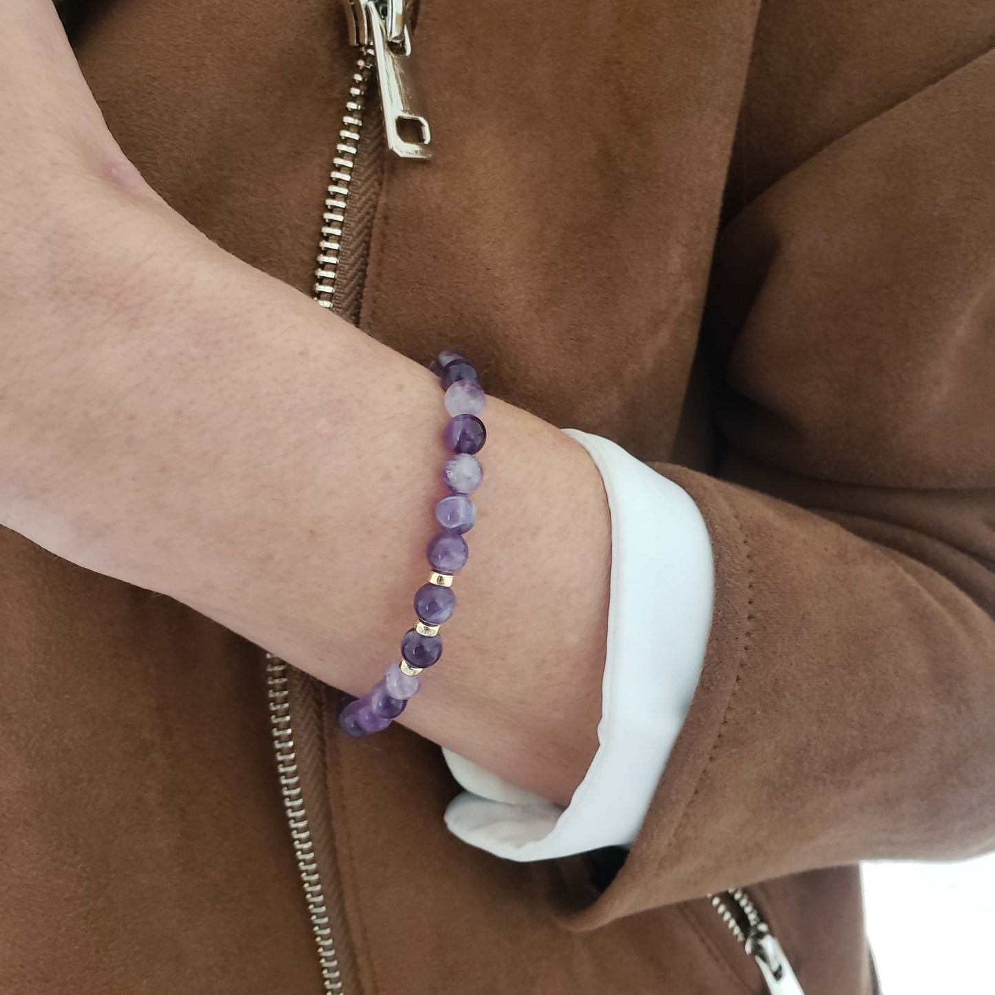 SanaBelle® Amethyst Healing Bracelet – 6mm Natural Gemstones with Gold Accents