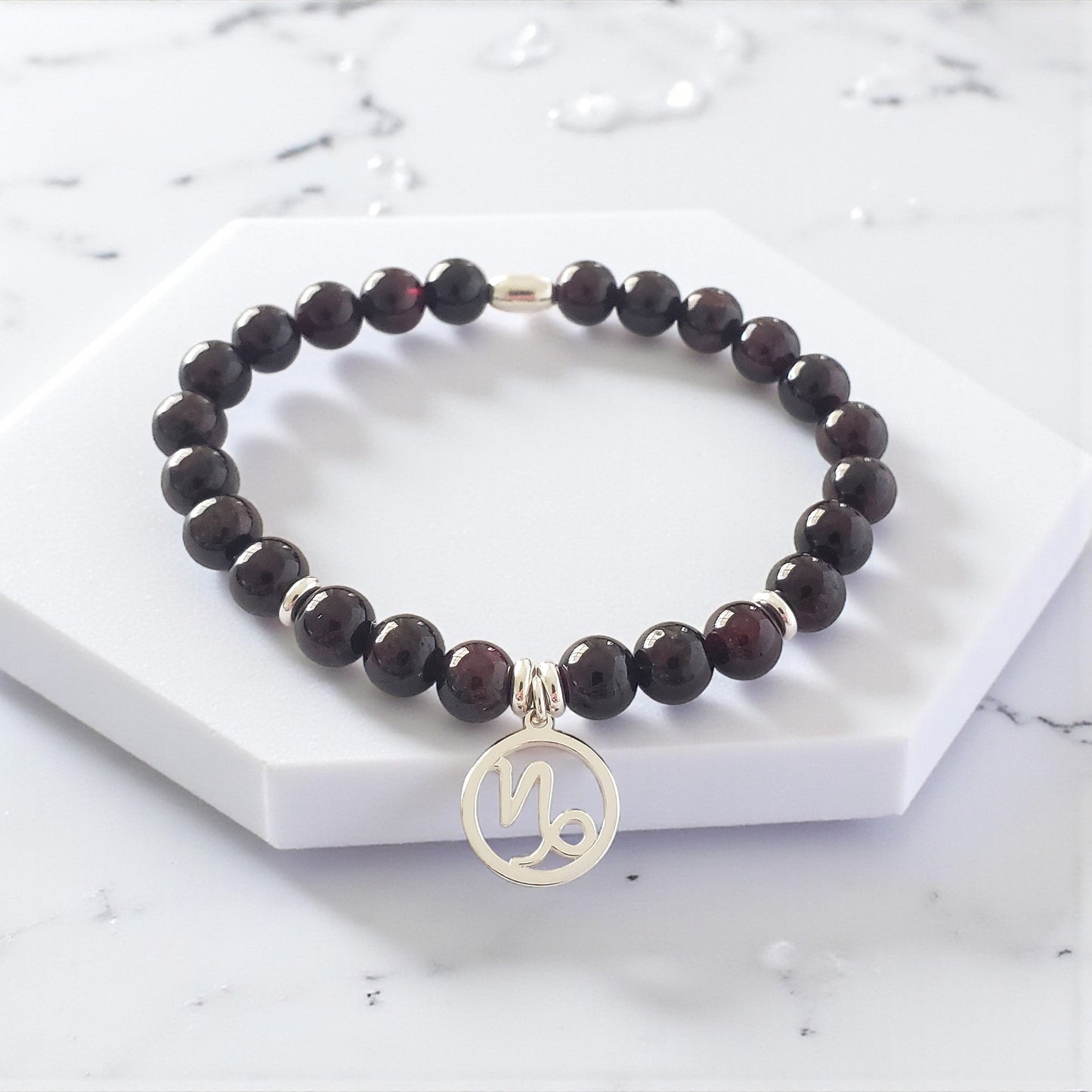 SanaBelle® Capricorn Zodiac Healing Bracelet – 6mm Natural Gemstones with Silver Accents